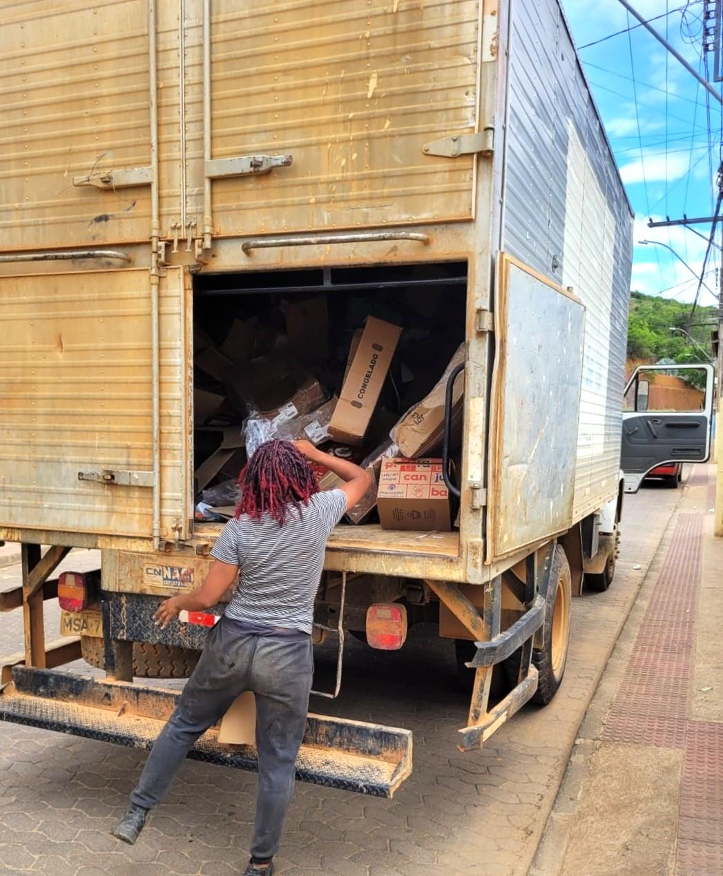 Prefeitura amplia rota da coleta seletiva no município de Itarana